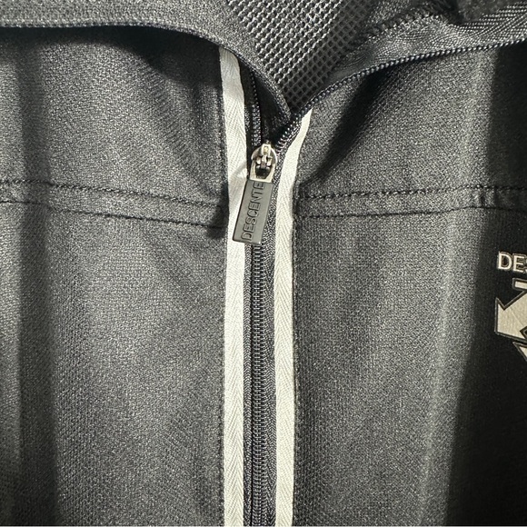 Vintage Descente ski vest, L, zip front, reflective accents, safety, visible - Picture 4 of 9